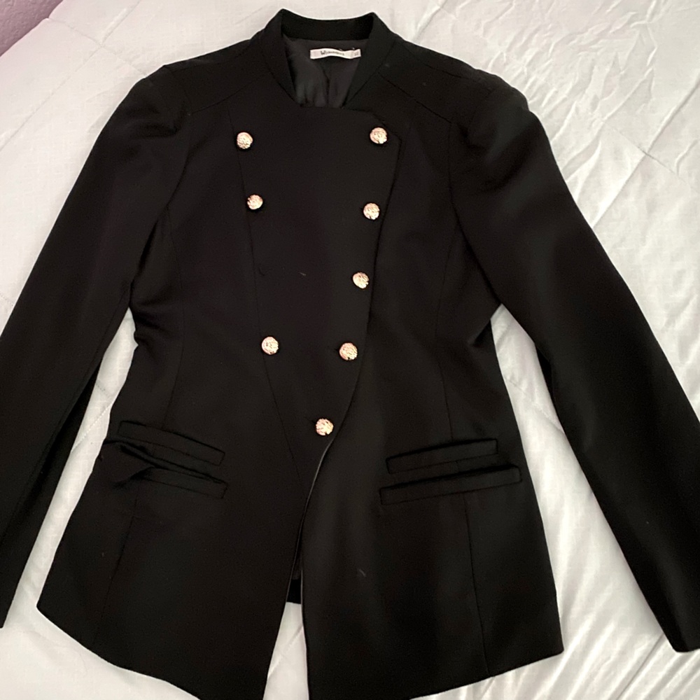 Black XL Blazer with a missing button